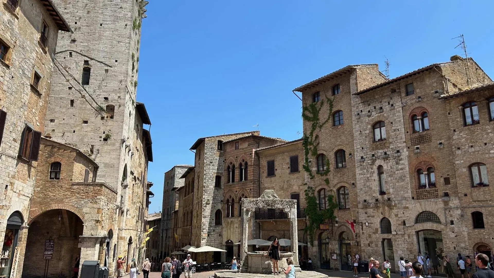 Casa Martina, Piazza Delle Erbe, San Gimignanoアパートメント